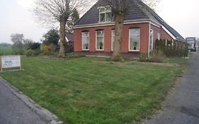 Bron Van Rust